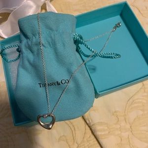 Elsa peretti Tiffany and Co. open heart pendant with diamond size small